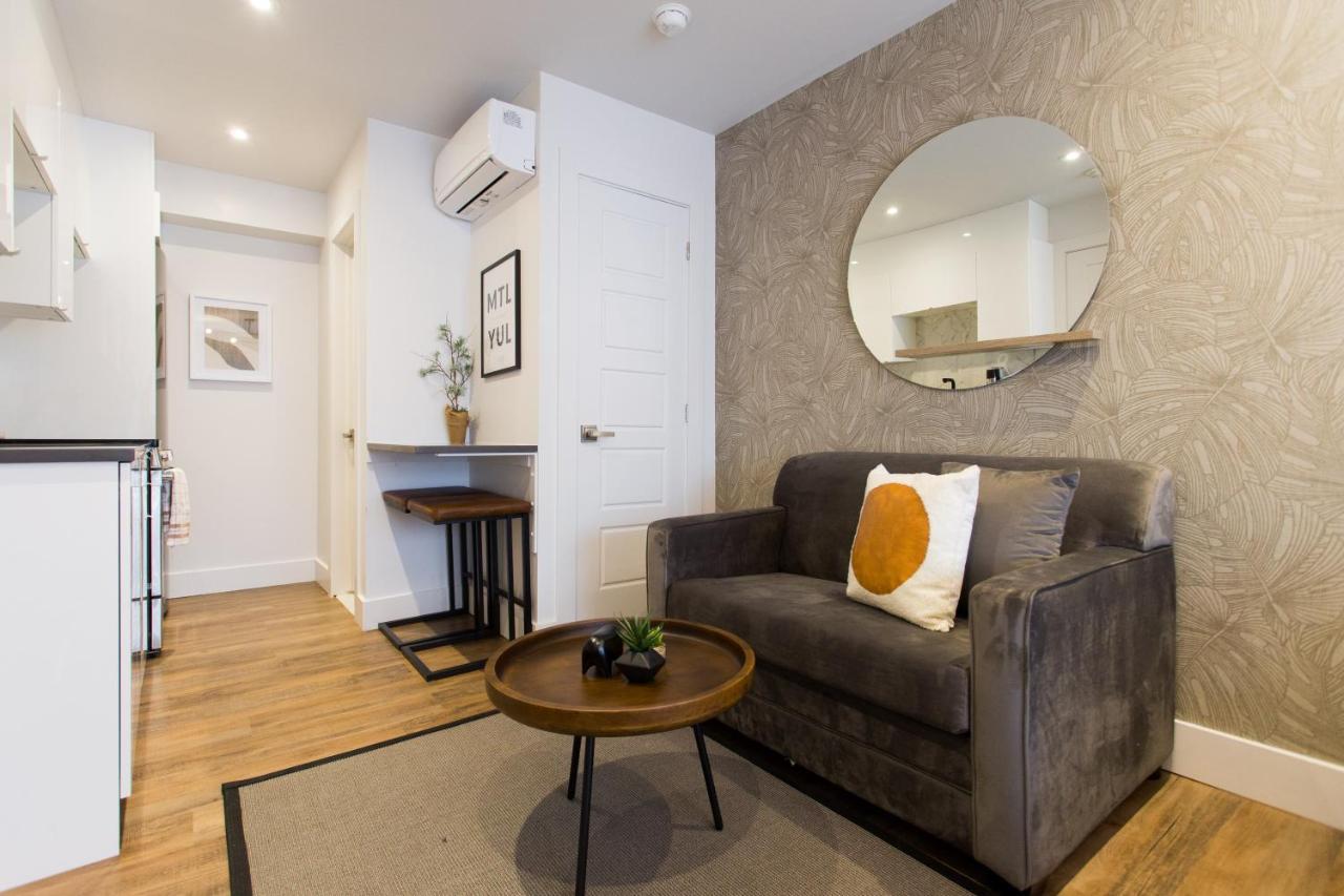 Blue Oasis Studio With Full Kitchen And Bath By Den Stays Montreal Bagian luar foto